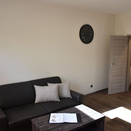 Penzion Vino Hruska Blatnička Extérieur photo