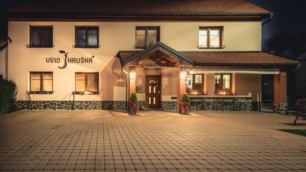 Penzion Vino Hruska Blatnička Chambre photo