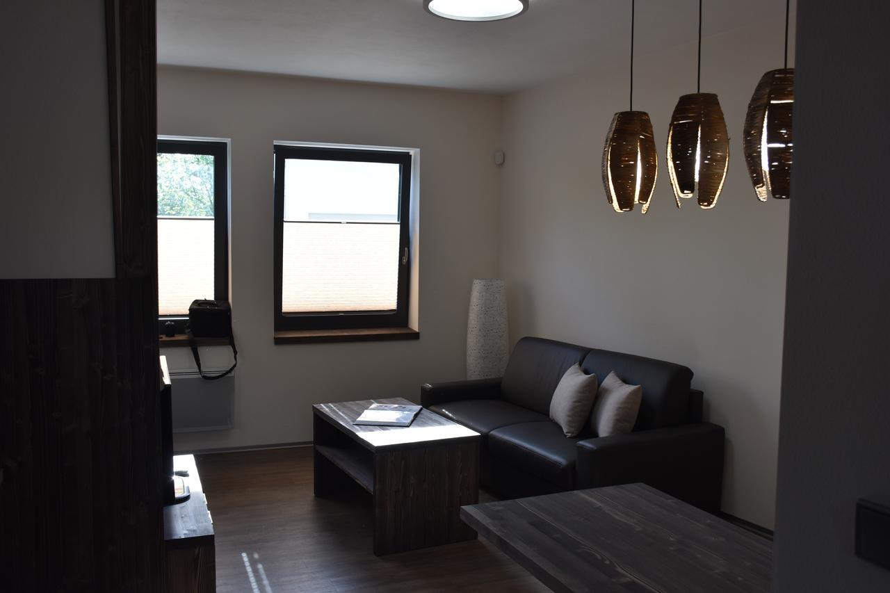 Penzion Vino Hruska Blatnička Extérieur photo